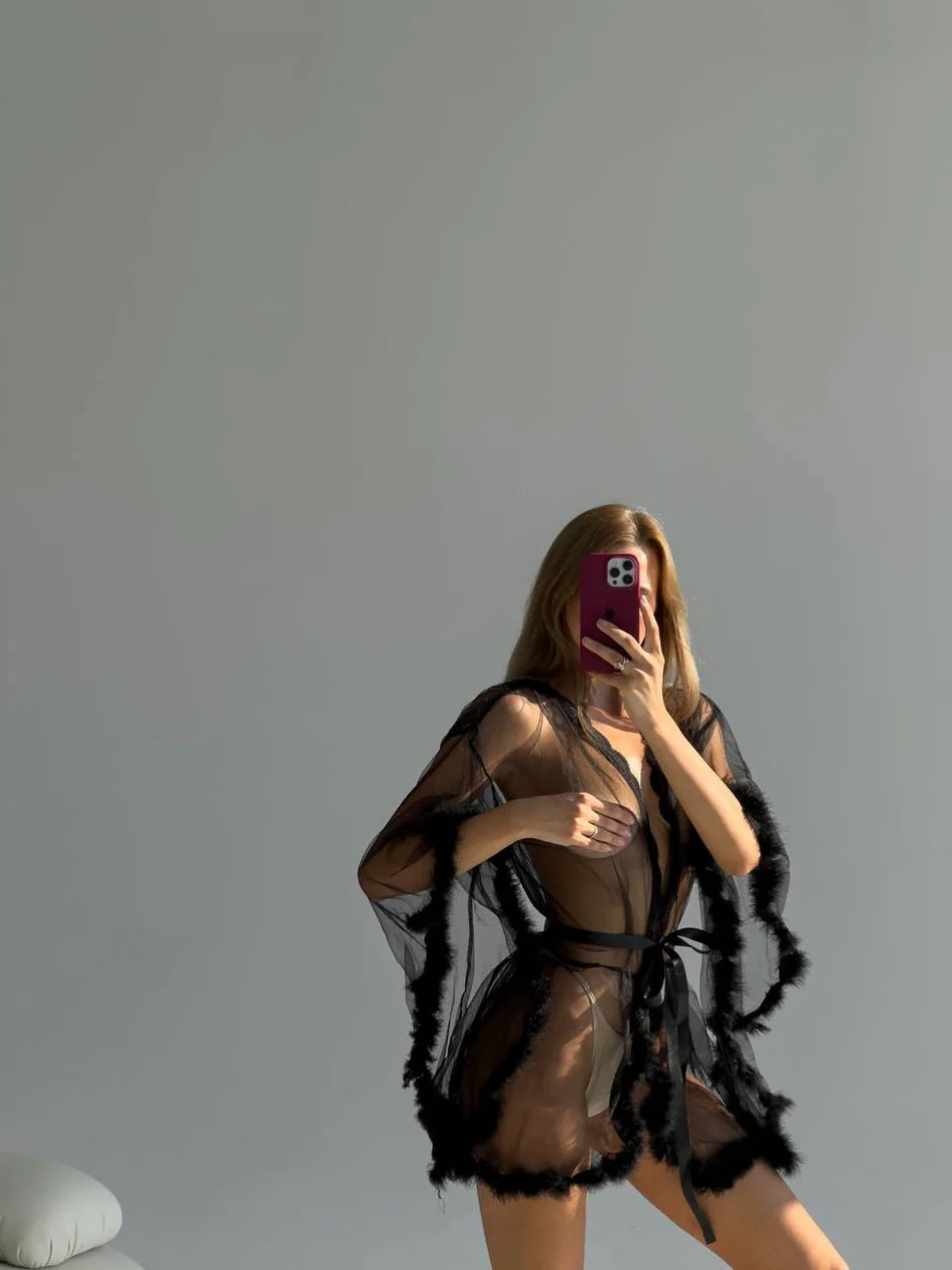 ELYSIA FEATHER ROBE – BLACK – TenneSecret Sabahlık