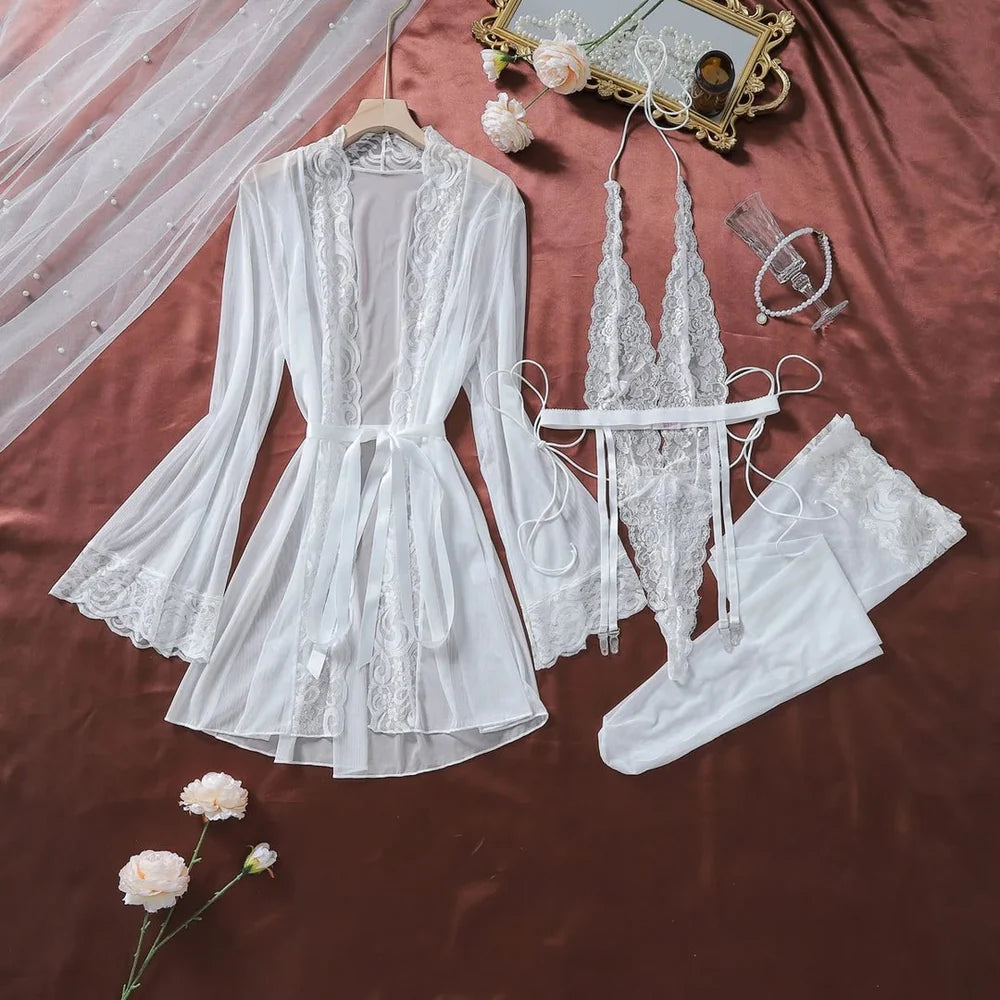 IVORY VEIL ROBE SET (BODY VE ÇORAP DAHİL) – TenneSecret Sabahlık