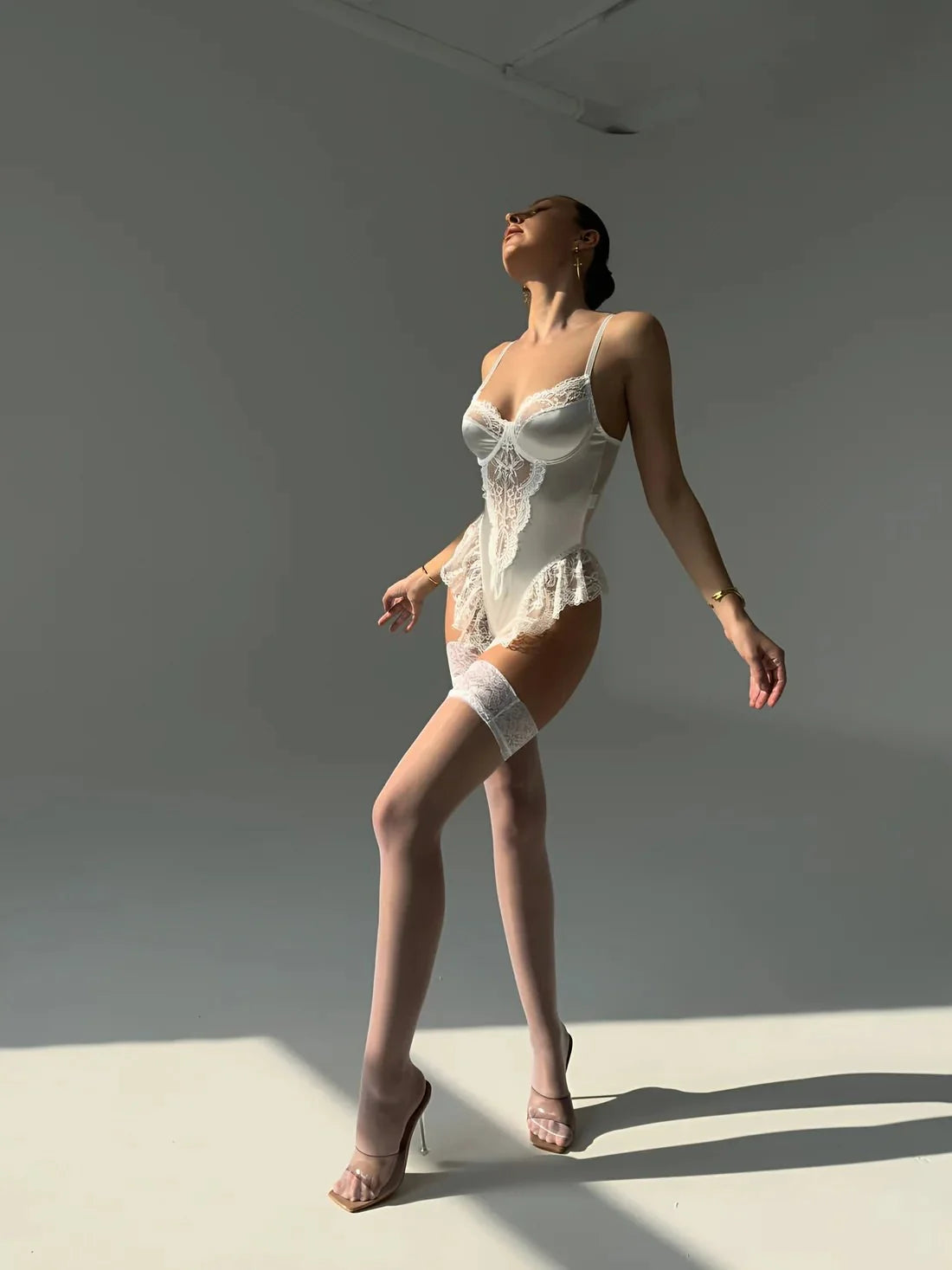 PRINCE PURE LACE BODYSUIT (ELDİVEN VE ÇORAP DAHİL) – TenneSecret Bodysuit