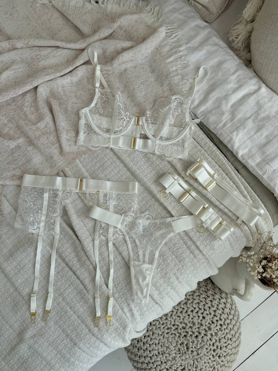 WHITE ROYALE JARTIYER SET – TenneSecret Jartiyer Takımları
